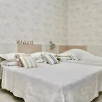 Flora Hotel 3*