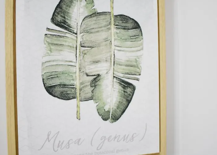 Flora فندق كاتوليكا