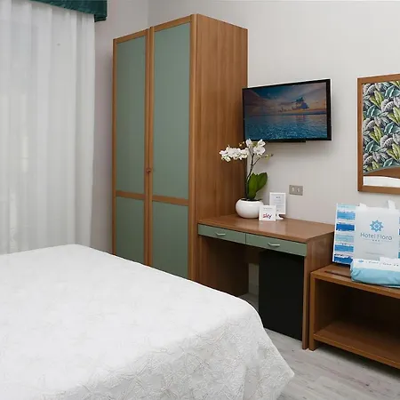 Flora Hotel 3*