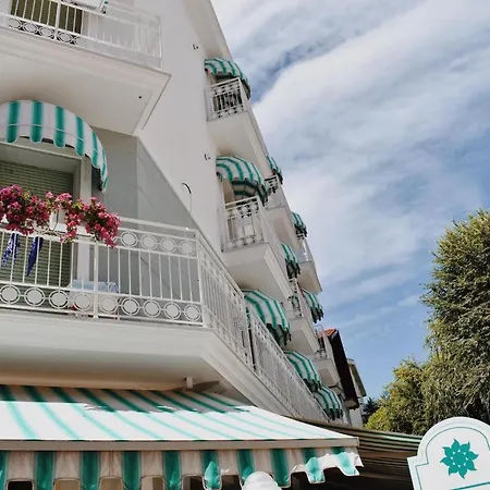Hotel Flora