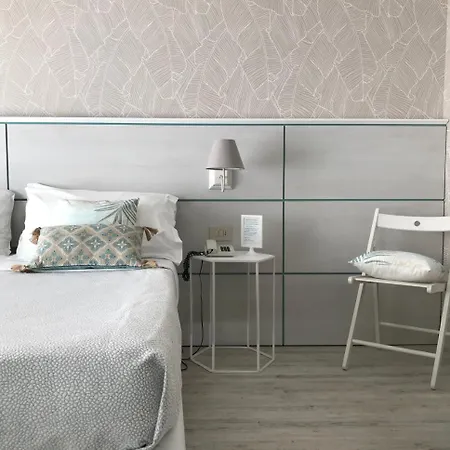 Hotel Flora Cattolica