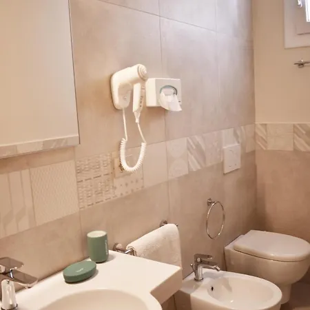 Hotel Flora Cattolica