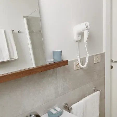 ホテル Flora 3*