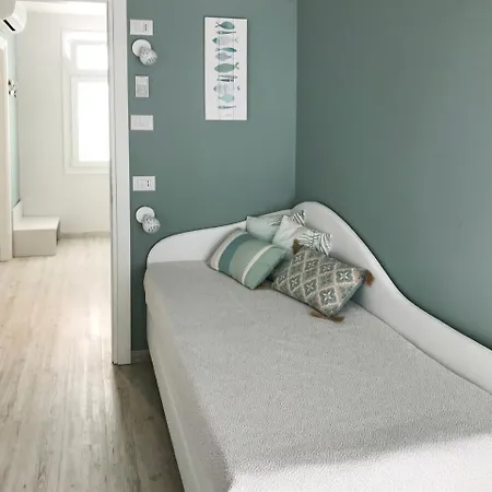 Flora Szálloda Cattolica